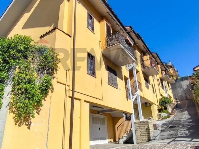 Appartamento in vendita a Monterotondo, Roma Capitale