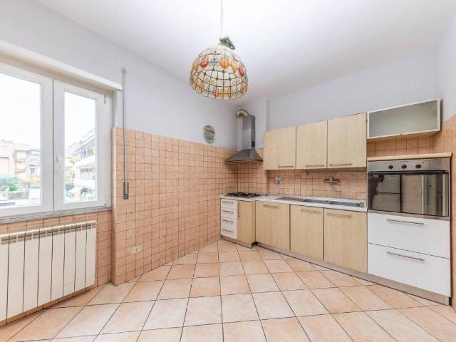 Appartamento in vendita a Roma Capitale, Lazio