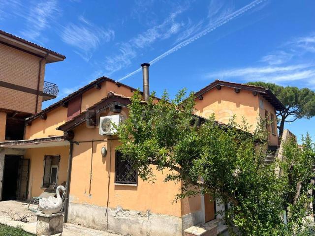 Villa Indipendente in vendita a Roma Capitale, Lazio