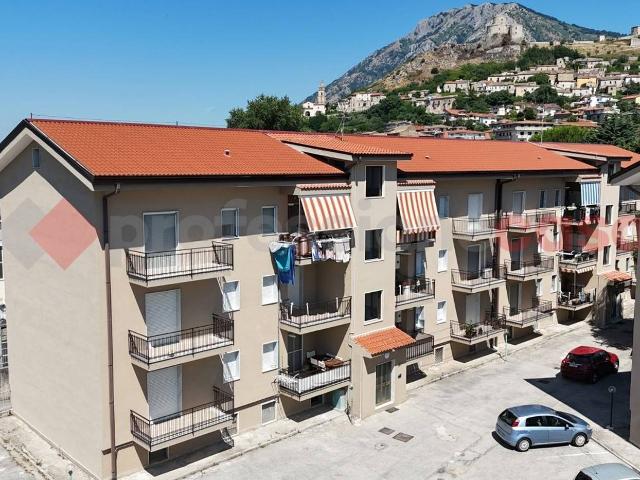 Appartamento in vendita a Montesarchio, Campania