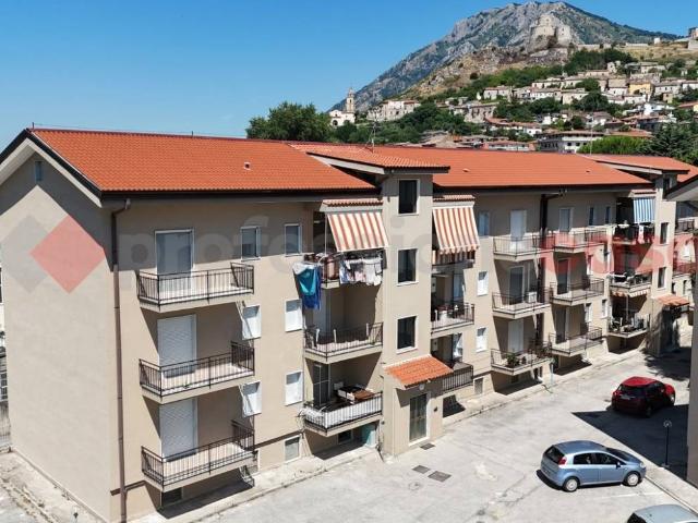 Appartamento in vendita a Montesarchio, Campania