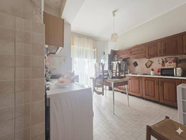 Appartamento in vendita a Montesarchio, Campania