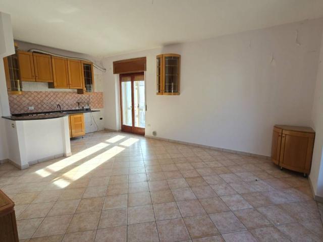 Appartamento in vendita a Montesarchio, Campania