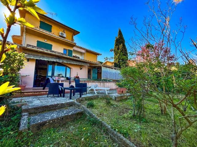 Appartamento in vendita a Montescudaio, Toscana