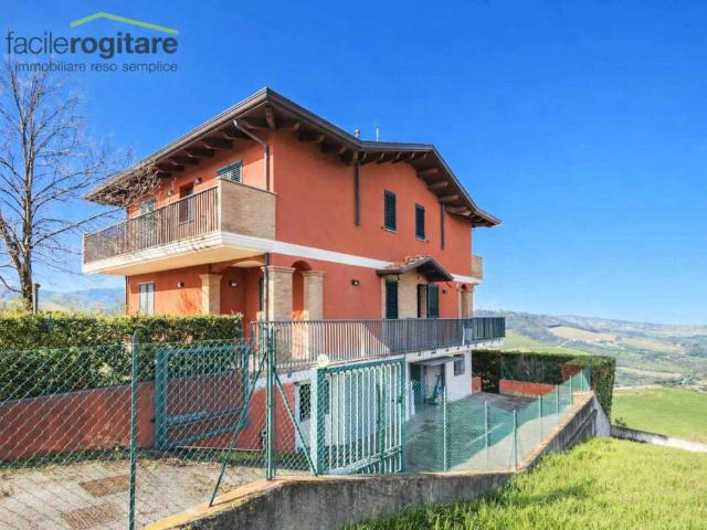 Appartamento in vendita a Montescudo-Monte Colombo, Trarivi