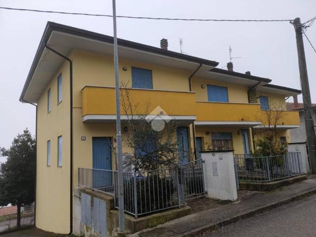 Appartamento in vendita a Montescudo-Monte Colombo, Montescudo