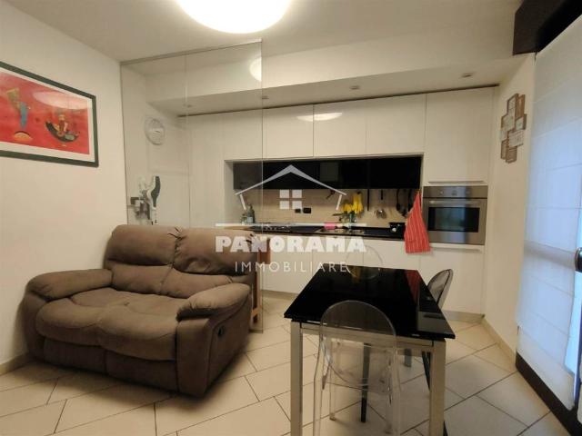 Appartamento in vendita a Montescudo-Monte Colombo, Monte Colombo