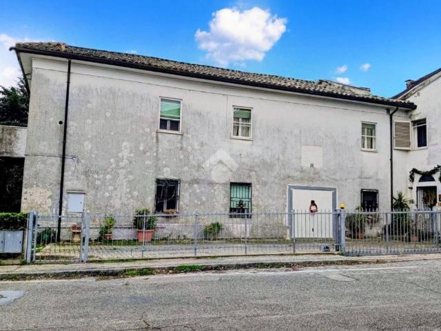 Appartamento in vendita a Montescudo-Monte Colombo, Montescudo