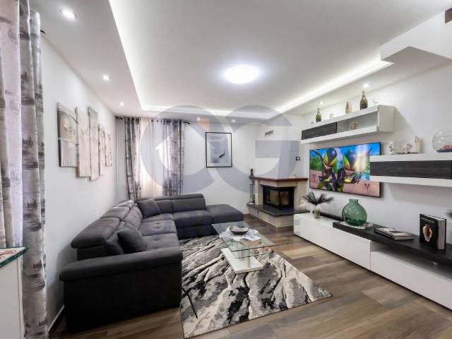 Appartamento in vendita a Montescudo-Monte Colombo, Monte Colombo