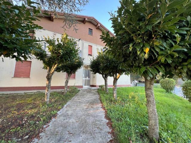 Appartamento in vendita a Montese, Reggio Emilia
