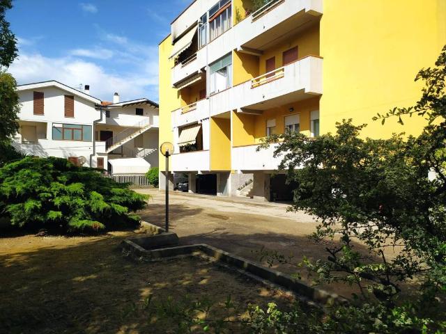 Appartamento in vendita a Villa Canonico, Montesilvano