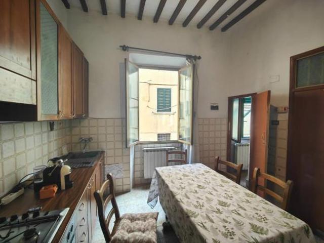 Appartamento in vendita a Montevarchi, Toscana