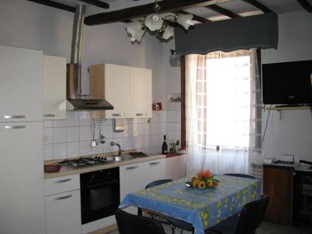 Appartamento in vendita a Montevarchi, Toscana