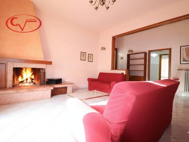 Appartamento in vendita a Bucine, Toscana