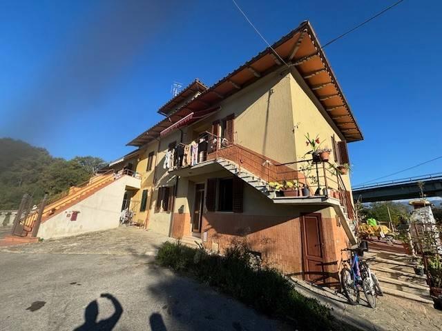 Appartamento in vendita a Levane alta, Montevarchi