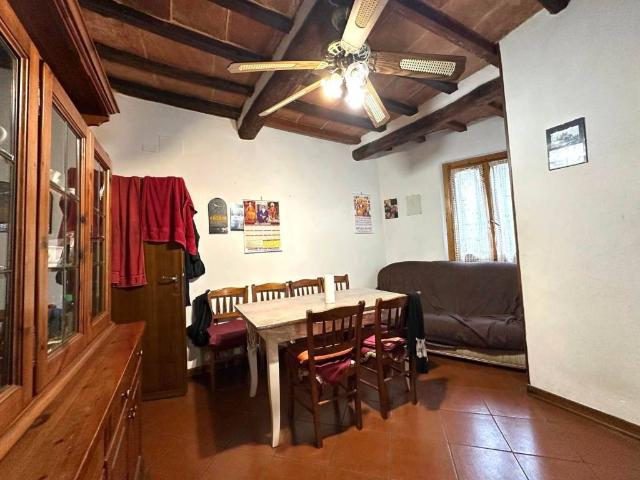 Appartamento in vendita a Montevarchi, Toscana