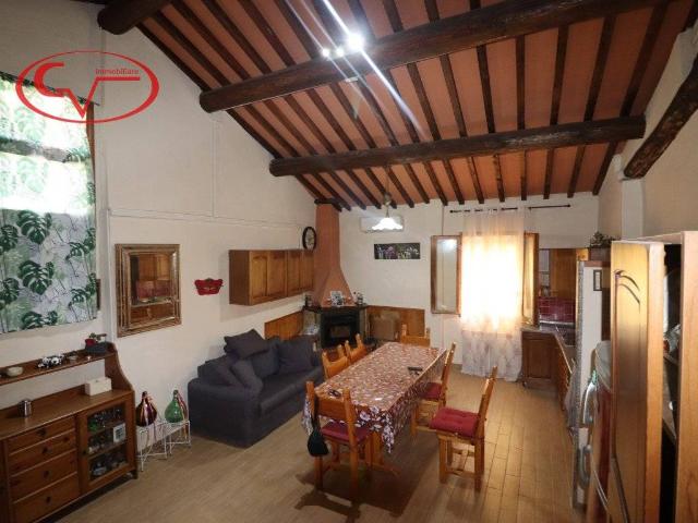 Appartamento in vendita a Montevarchi, Toscana