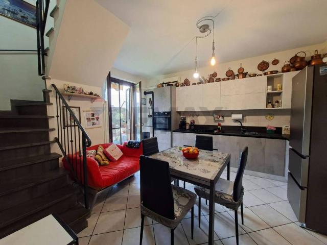 Appartamento in vendita a Montevarchi, Toscana