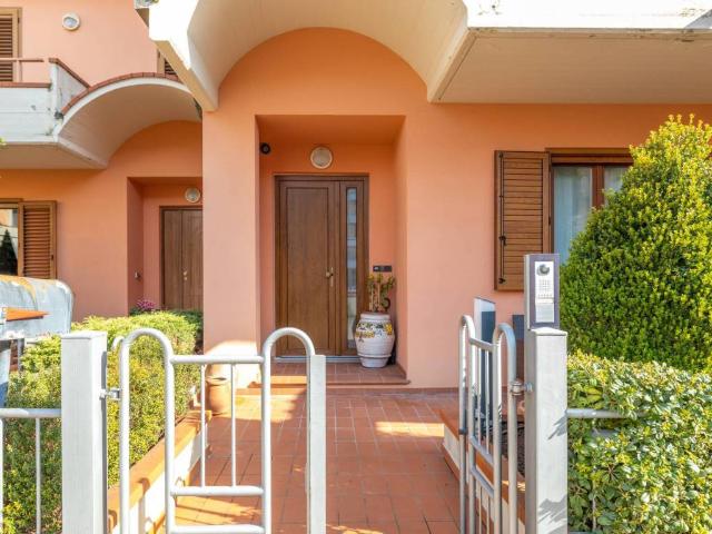 Appartamento in vendita a Montevarchi, Toscana
