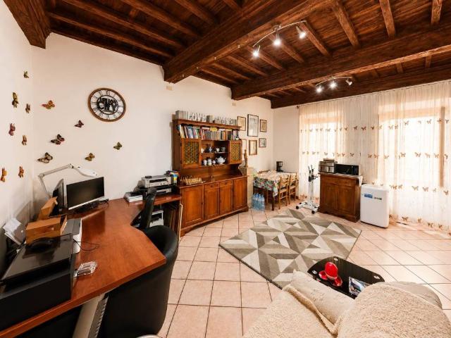 Appartamento in vendita a Giglio, Montevarchi