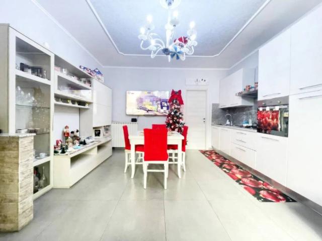 Appartamento in vendita a Montevarchi, Toscana