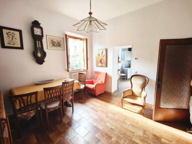 Appartamento in vendita a Montevarchi, Toscana