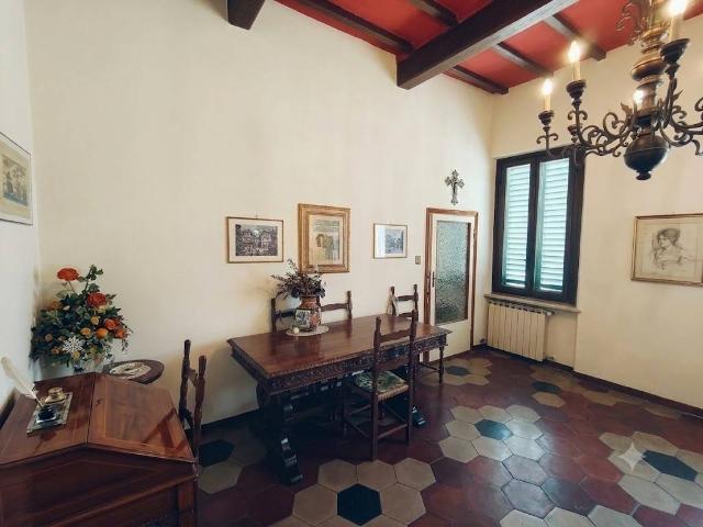 Appartamento in vendita a Montevarchi, Toscana