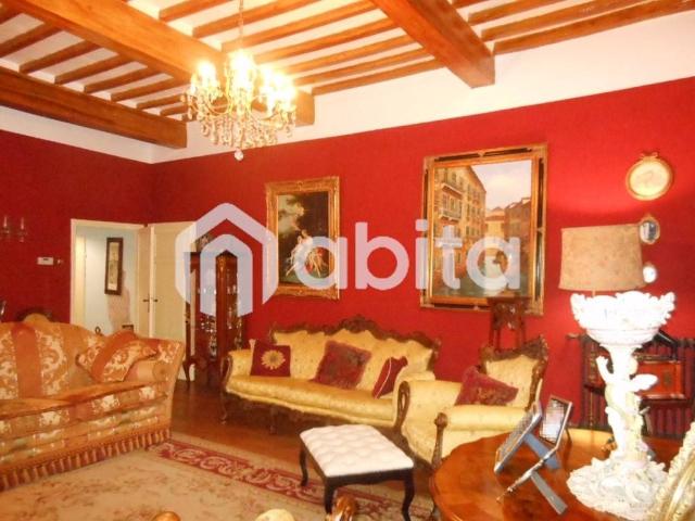 Appartamento in vendita a Montevarchi, Toscana