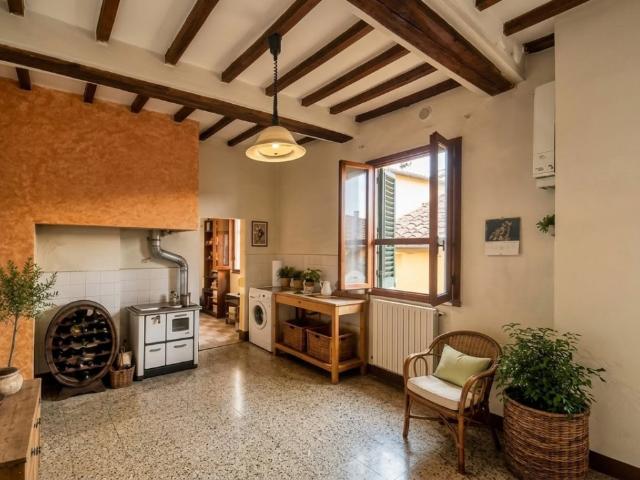 Appartamento in vendita a Montevarchi, Toscana
