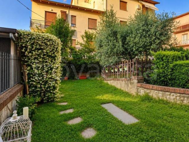 Appartamento in vendita a Montevarchi, Toscana