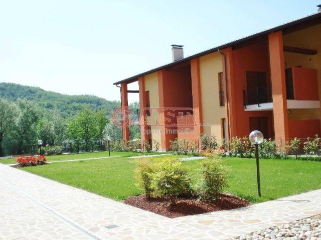 Appartamento in vendita a Cascina Benpensata, Monticello Brianza