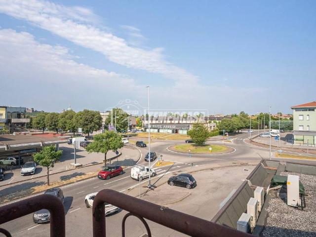 Appartamento in vendita a Montichiari, Lombardia