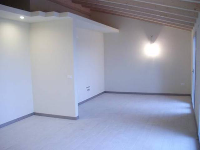 Appartamento in vendita a Montichiari, Lombardia