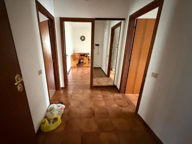 Appartamento in vendita a Montichiari, Brescia