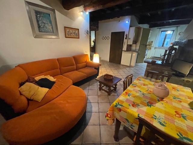 Appartamento in vendita a Monticiano, Toscana