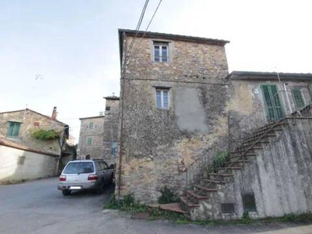 Appartamento in vendita a Monticiano, Siena