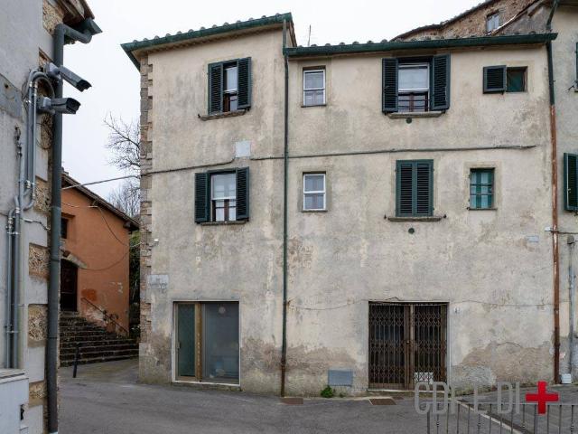 Appartamento in vendita a Montieri, Toscana