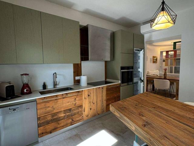 Appartamento in vendita a Montignoso, Toscana