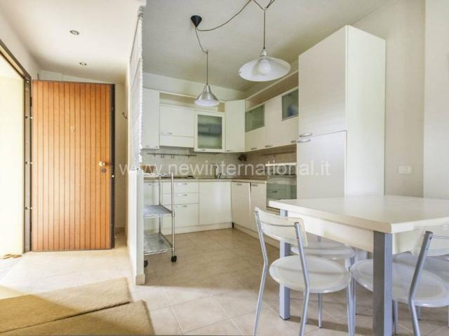 Appartamento in vendita a Montignoso, Toscana