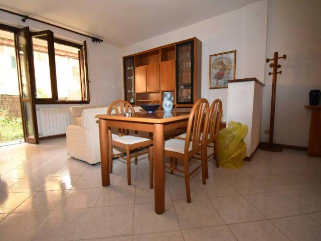 Appartamento in vendita a Debbia, Montignoso