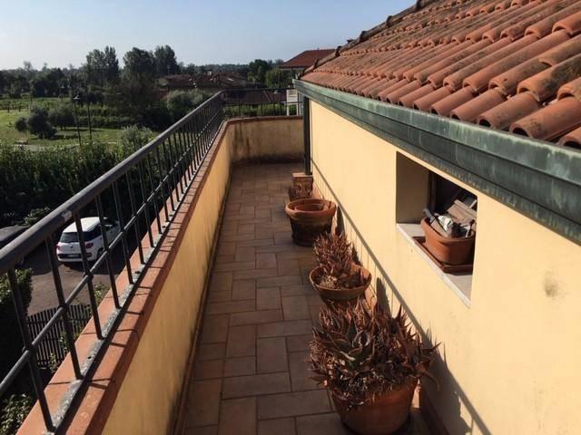 Appartamento in vendita a Montignoso, Toscana