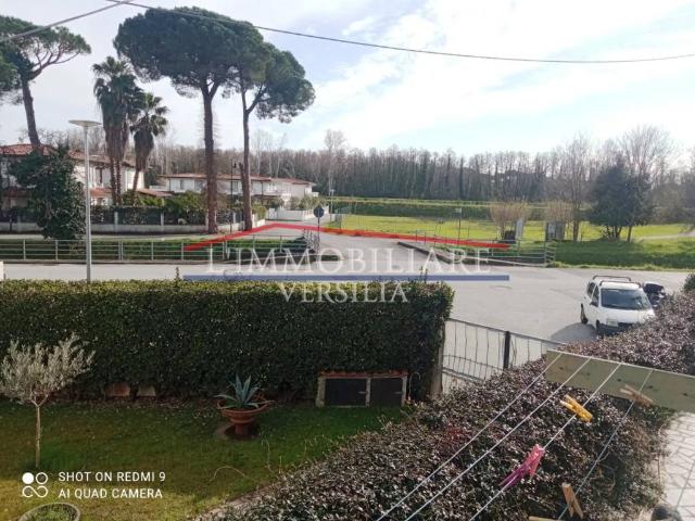 Appartamento in vendita a Montignoso, Toscana