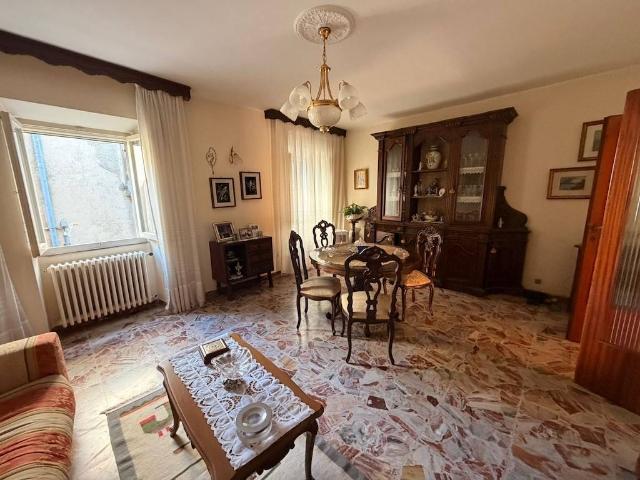 Appartamento in vendita a Capanne, Montignoso