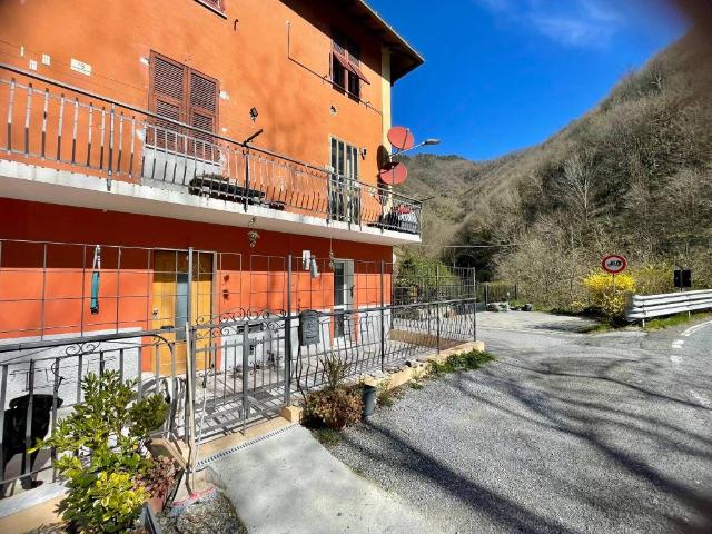 Appartamento in vendita a Montoggio, Liguria