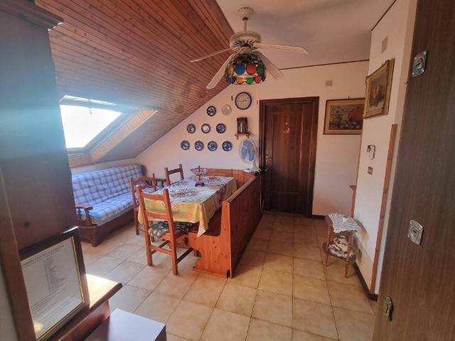 Appartamento in vendita a Montoggio, Liguria