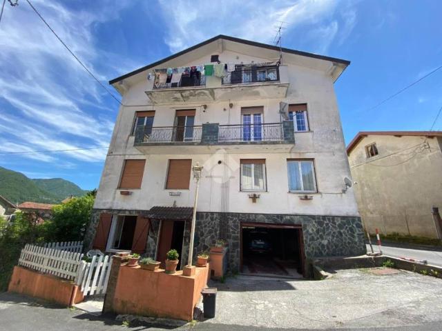Appartamento in vendita a Montoggio, Liguria
