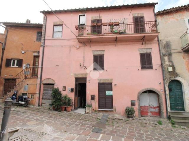 Appartamento in vendita a Montopoli Di Sabina, Lazio