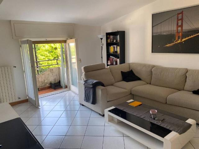 Appartamento in vendita a Montorfano, Lombardia