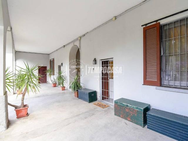 Appartamento in vendita a Montorfano, Lombardia