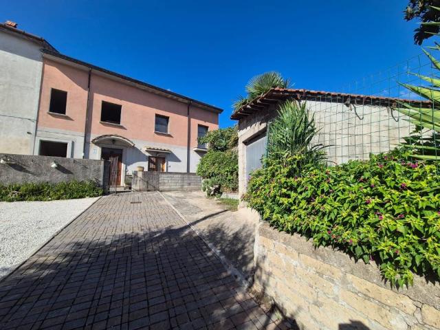 Appartamento in vendita a Montoro, Campania